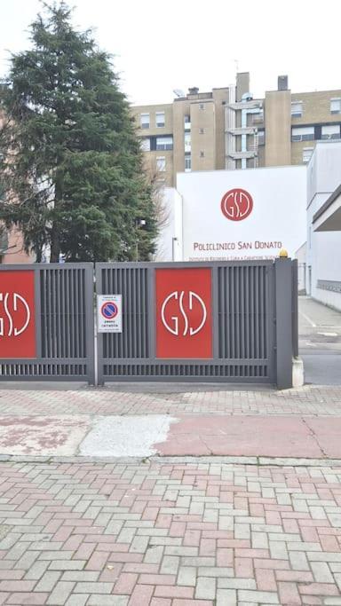Policlinico San Donatom3 Suite Duomo 30Minuti San Donato Milanese Exterior photo